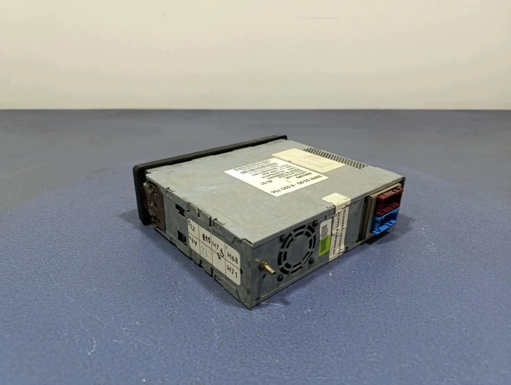BMW 5 E39 Navigation CD Changer Reader 6920758 thumbnail 3