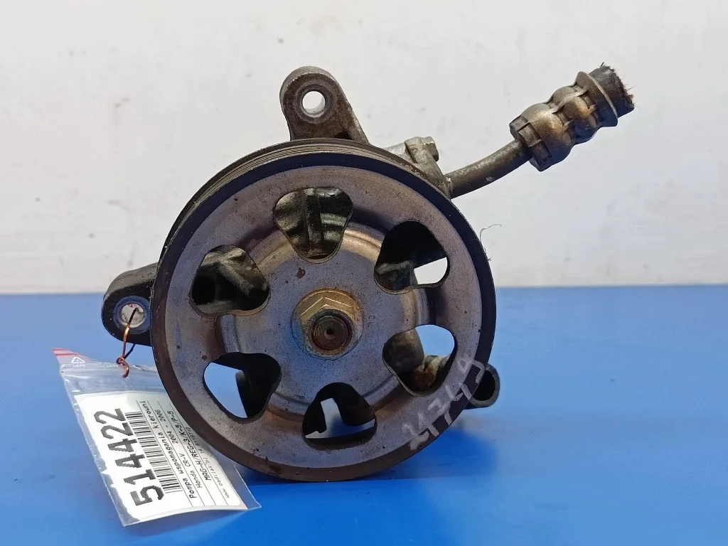 Ohjaustehostimen pumppu Honda CR-V II 2.0