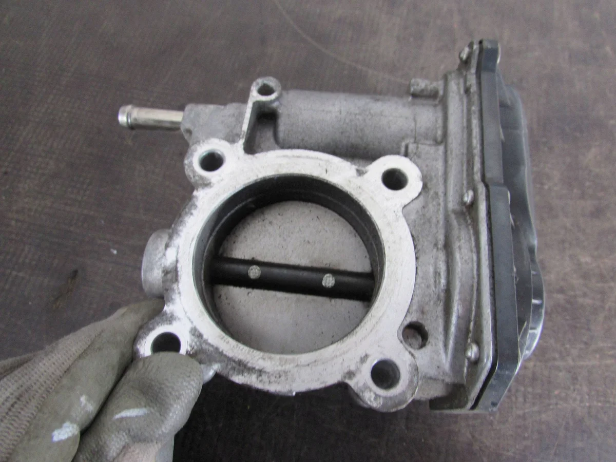 Toyota Corolla E21 Throttle Body KBI65605 image 6