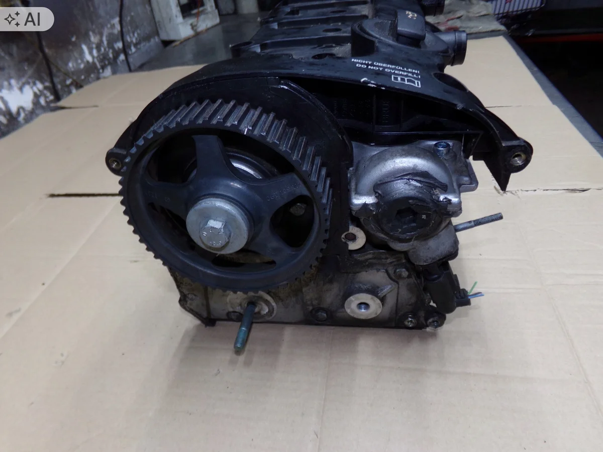Sylinterikansi Audi A4 B6 2.0 FSI 06D103373AL image 4