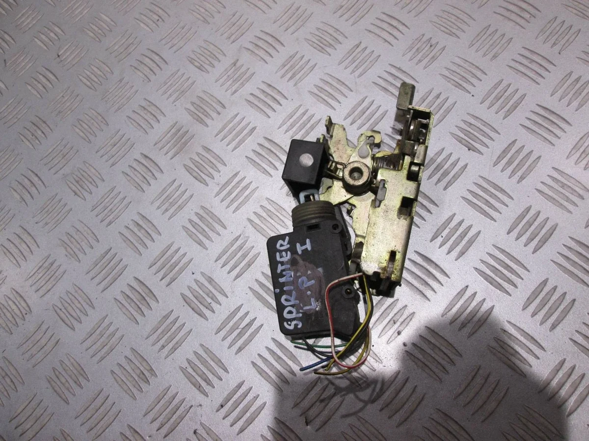 Fechadura Porta Esquerda Mercedes Sprinter I 901720