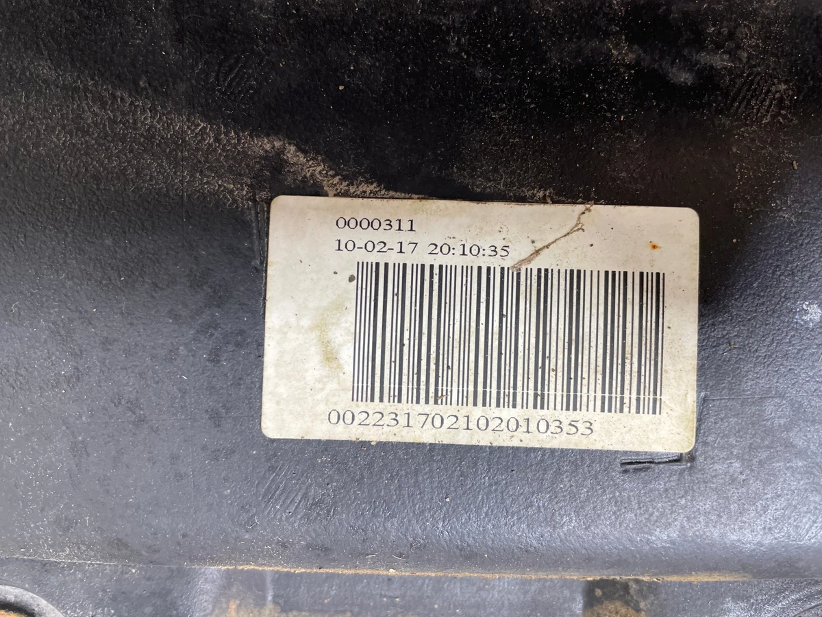 AdBlue-säiliö Mercedes-Benz Vito 447 0444040005