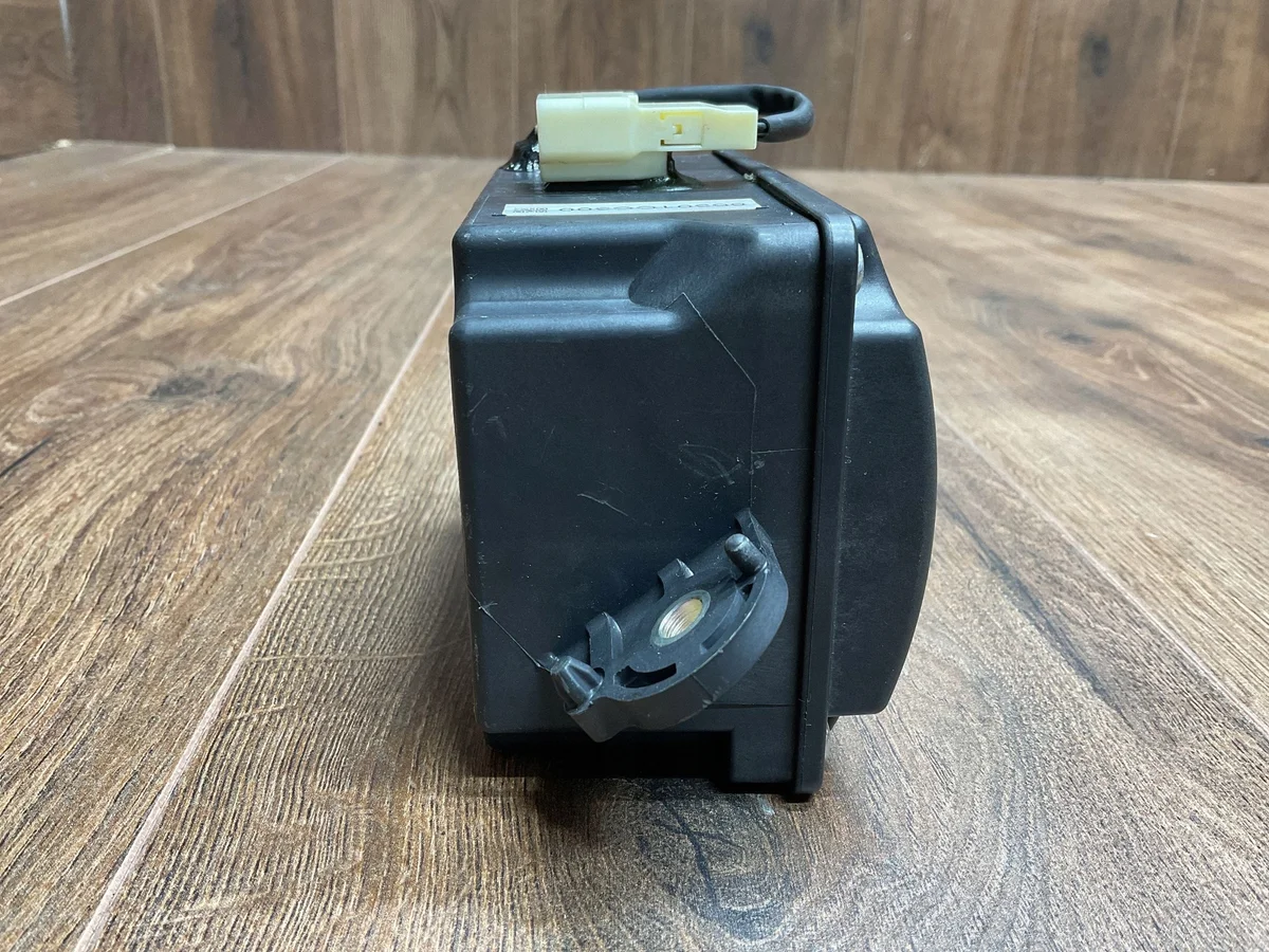Toyota GR 86 Subwoofer 86301CC300