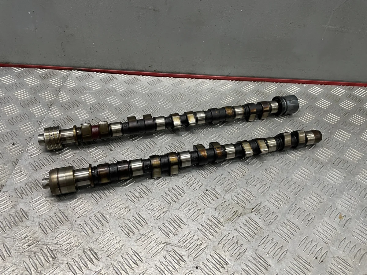 Volvo S80 Camshafts 456852963666