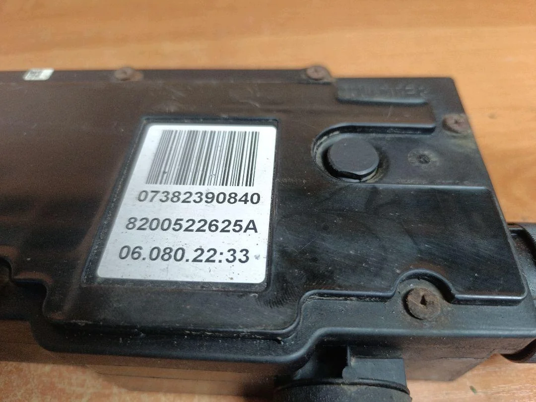 Sähköinen käsijarru aktuaattori Renault Scenic II 8200522625A