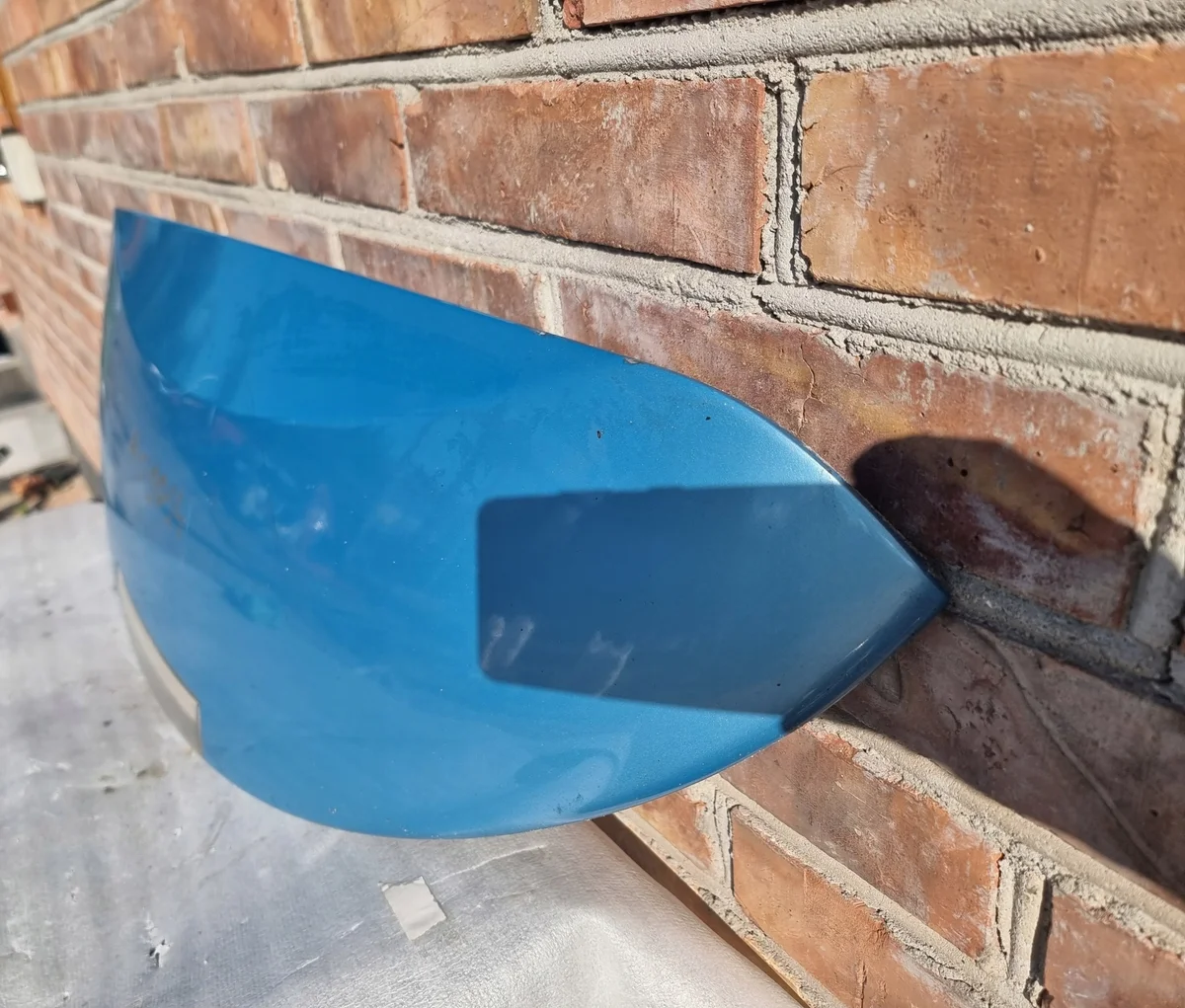 Spoiler maletero Nissan Leaf ZE0 960303N0FA image 3