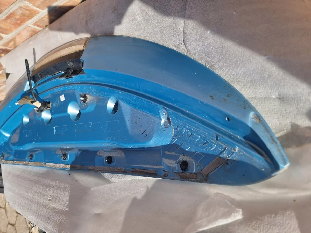 Spoiler maletero Nissan Leaf ZE0 960303N0FA image 7
