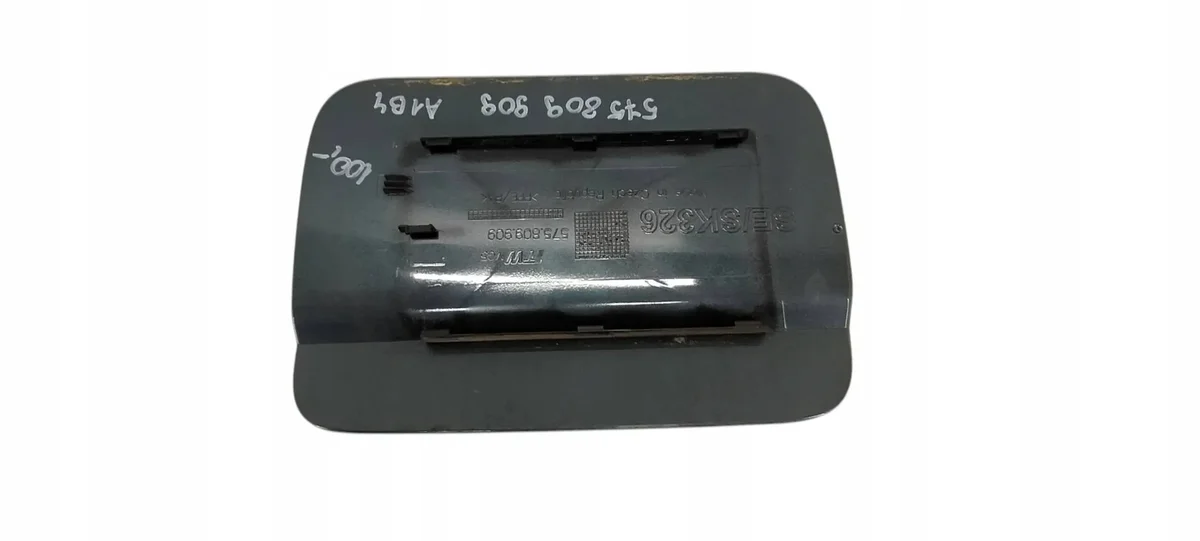 SEAT Ateca polttoainetankin luukku 575809909