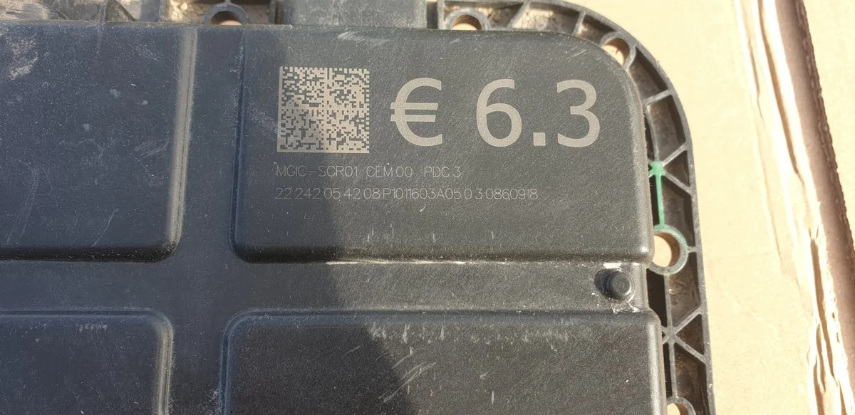 AdBlue-säiliö pumppu Peugeot Citroen Opel P1012340
