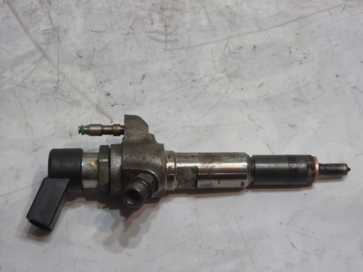 Ruiskutussuutin Ford 1.6 TDCI 9674973080 image 3