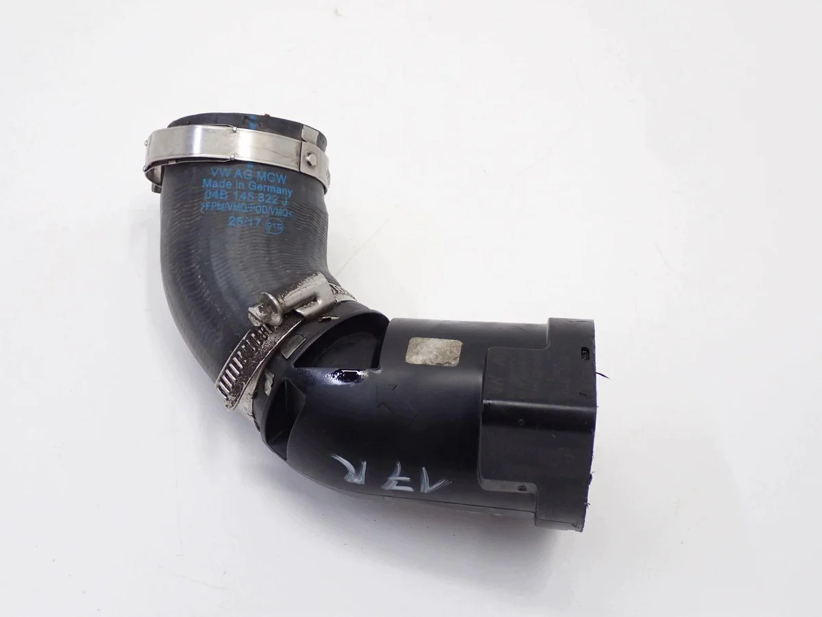 04B145822J04B13111110-53 Tubo Intercooler Skoda Toledo IV Rapid 1.4TD