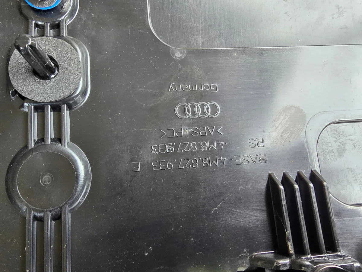 Tavaratilan spoileri Audi Q8 4M8827933E thumbnail 6