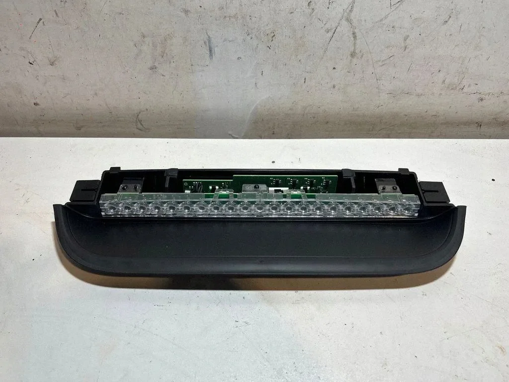 BMW i4 90182644 Terza luce stop