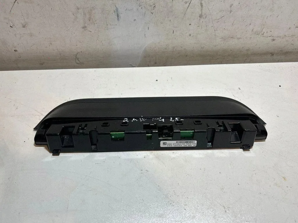 Kolmas jarruvalo BMW i4 90182644