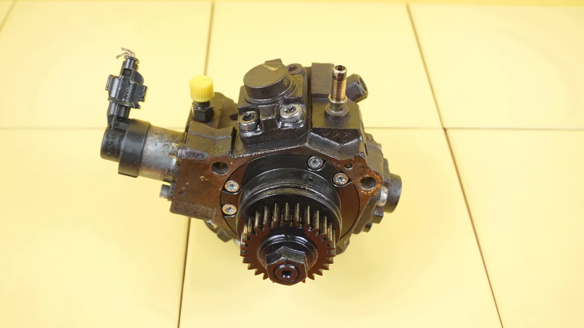 Opel Vivaro Injectiepomp 31SP12POMPA0445010404 image 5
