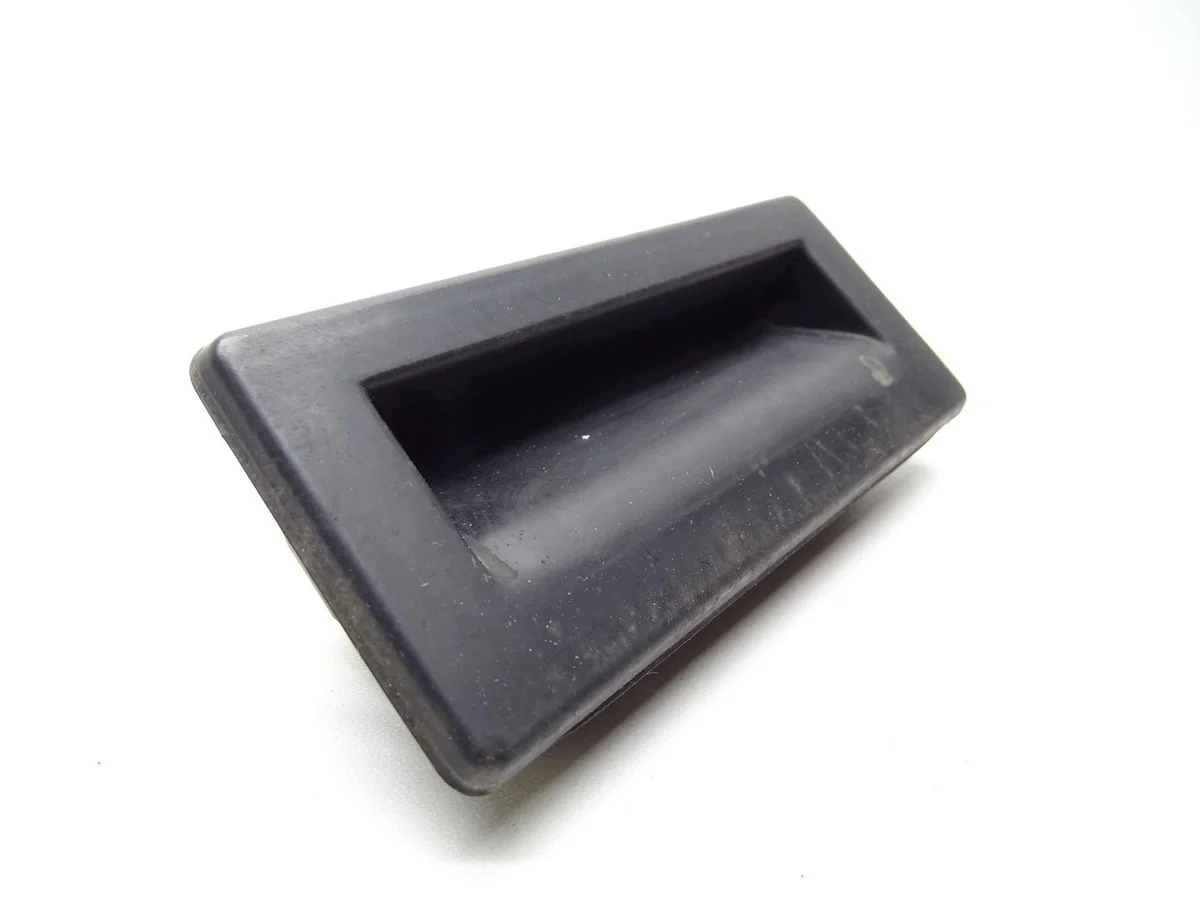 Takaluukun kahva Skoda Octavia III 5E5827566B 5E5827566B19102612251
