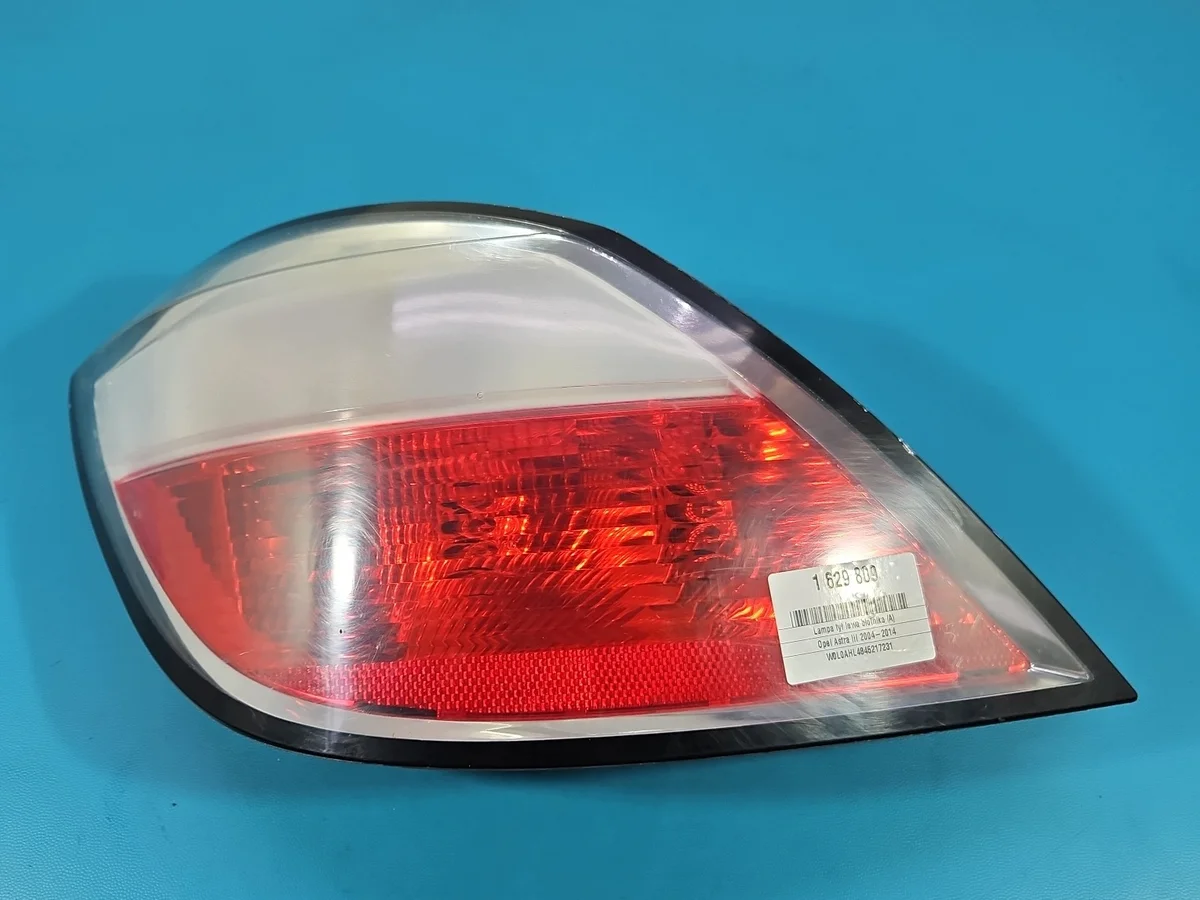 Luz Traseira Esquerda Opel Astra H 24451835