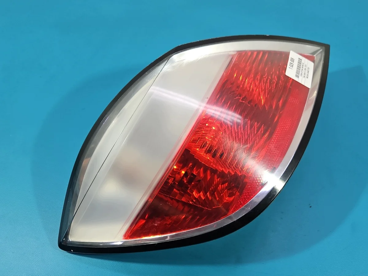 Rear Left Fender Lamp Opel Astra H 24451835
