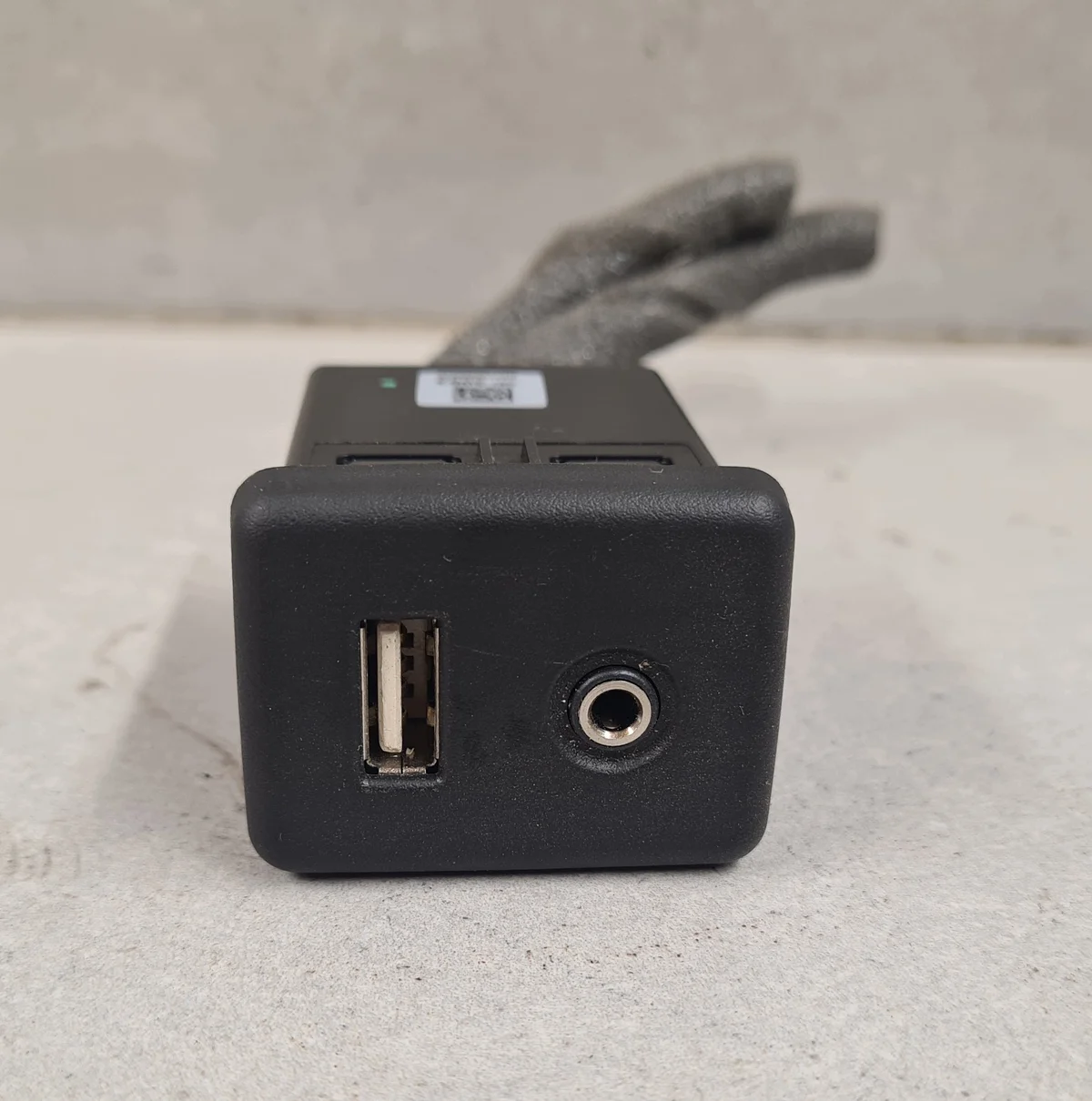 Presa AUX USB Opel Insignia A 22875063 Originale