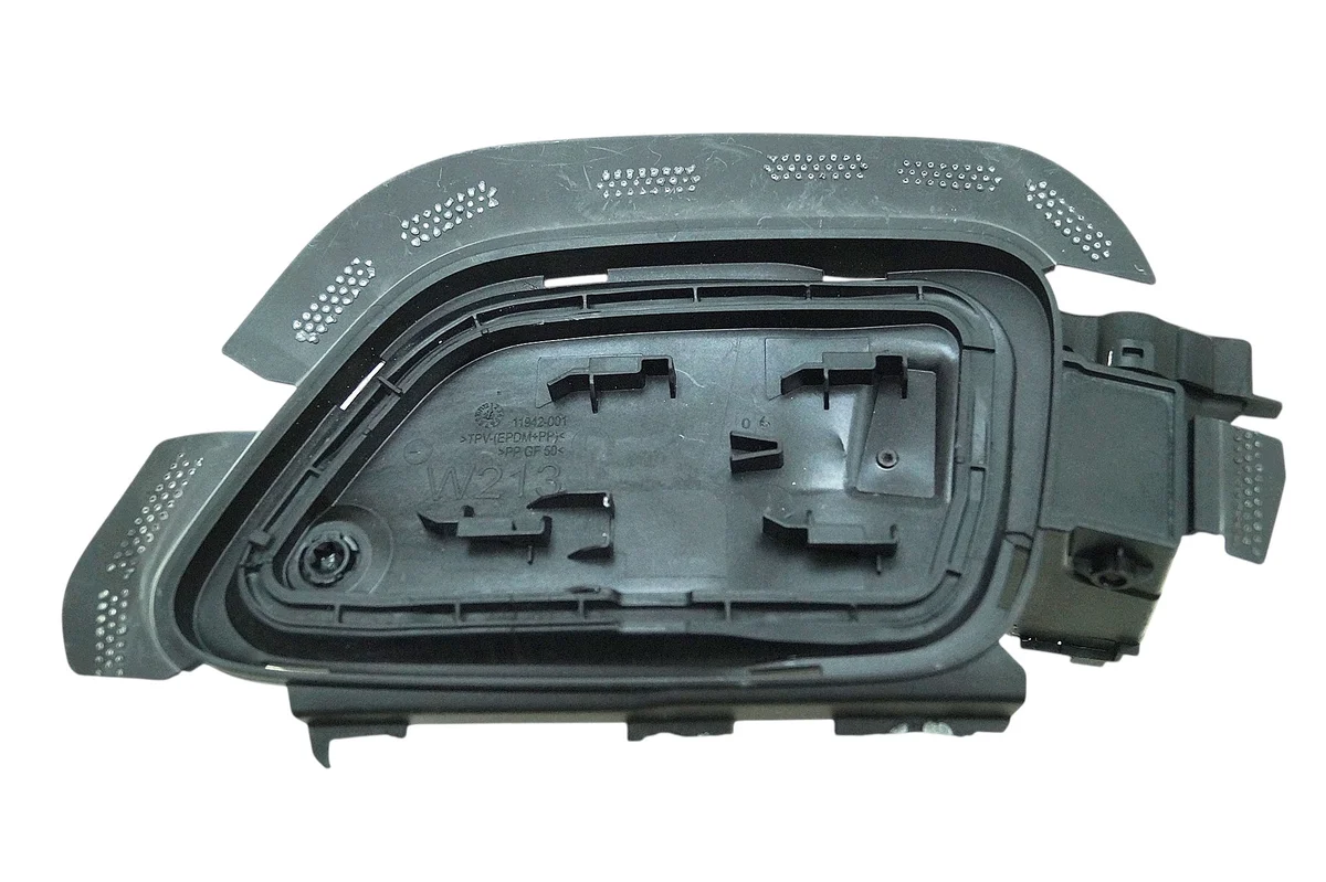 Tapa parachoques trasero Mercedes E-Klasse W213 Híbrido A2138807404