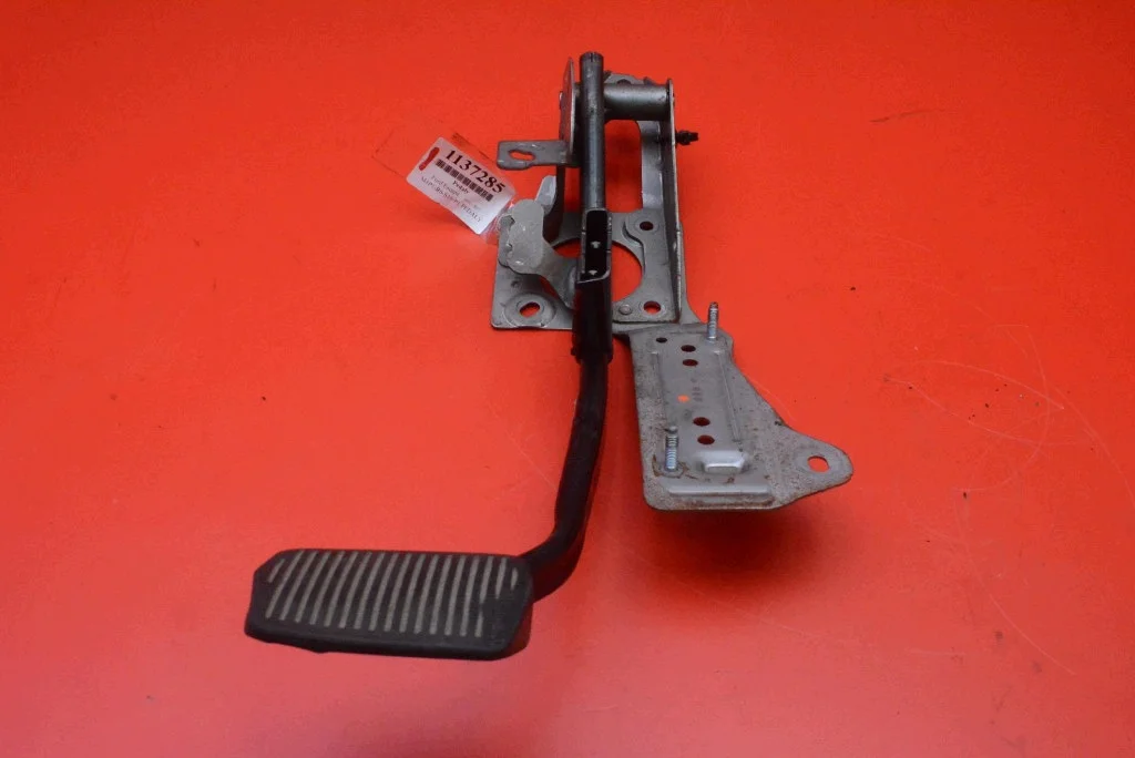 Pedal de Travão Ford Escape MK3 Kuga MK2 AV61-2467-GA