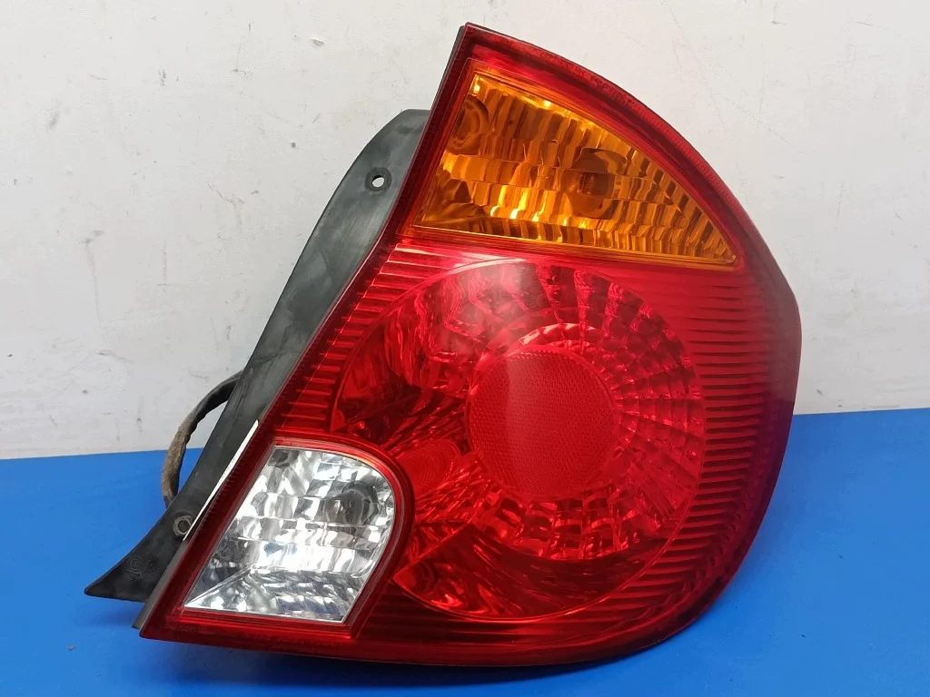 Hyundai Accent Baklykta Höger Original