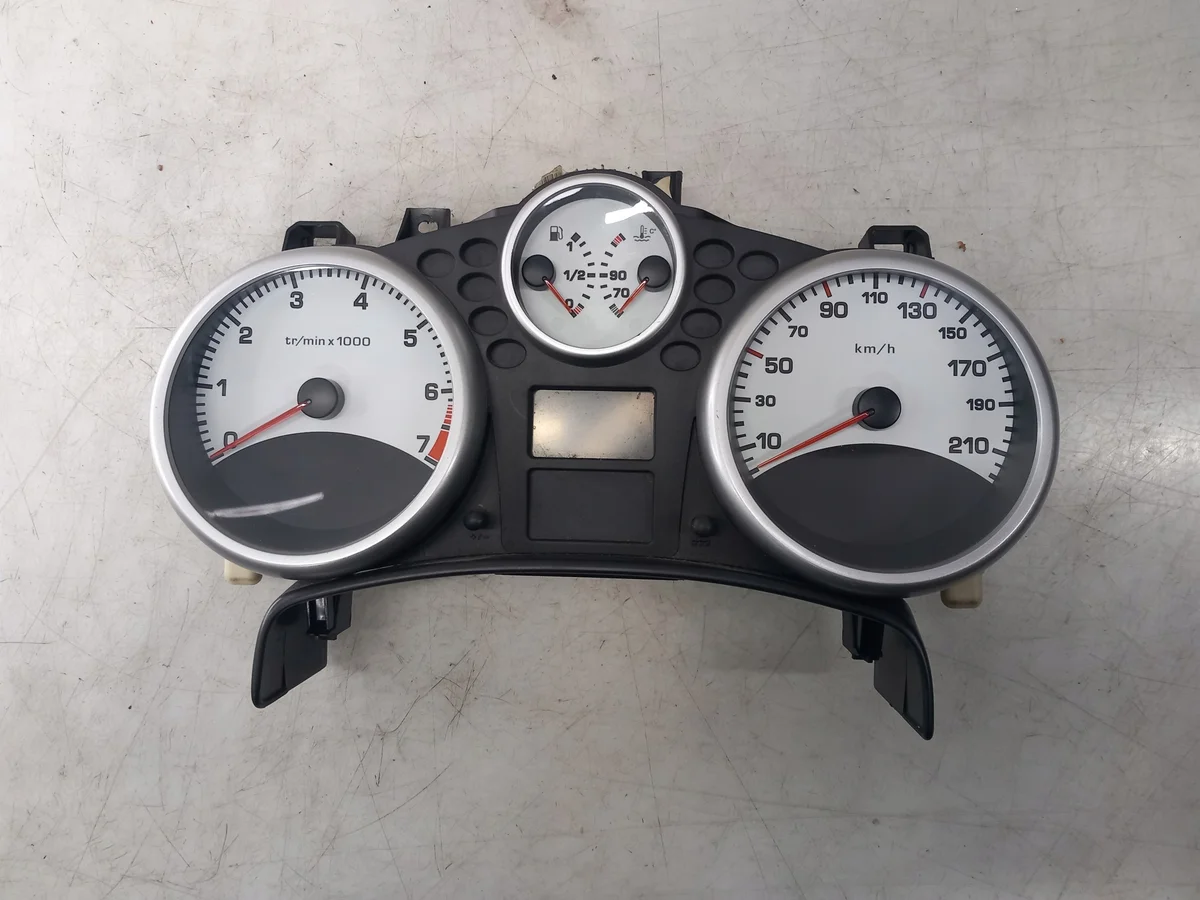 Peugeot 207 A2C53190331 Cuadro de instrumentos