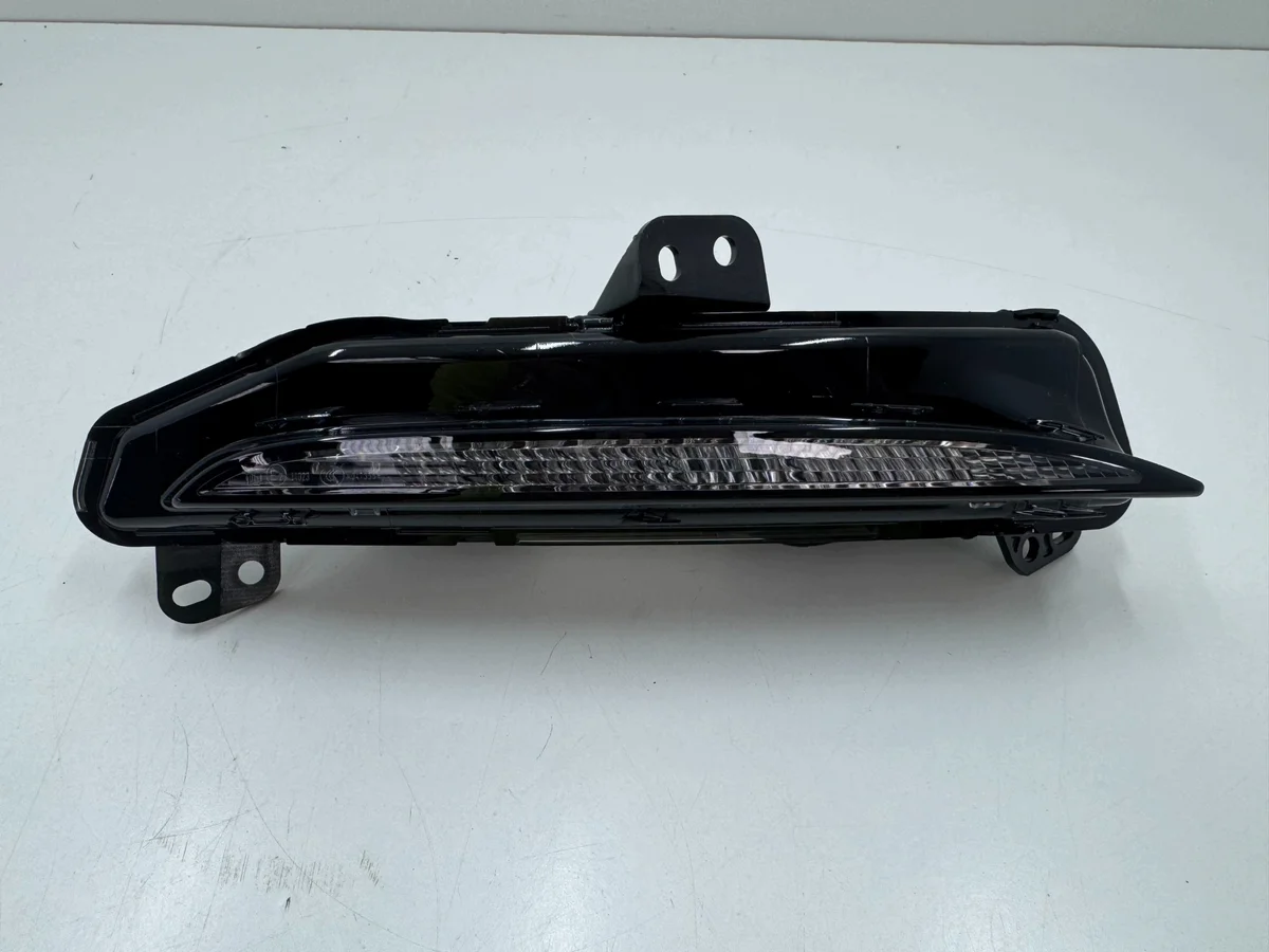 Pisca Peugeot 308 T9 HELLA T9.MM Direito