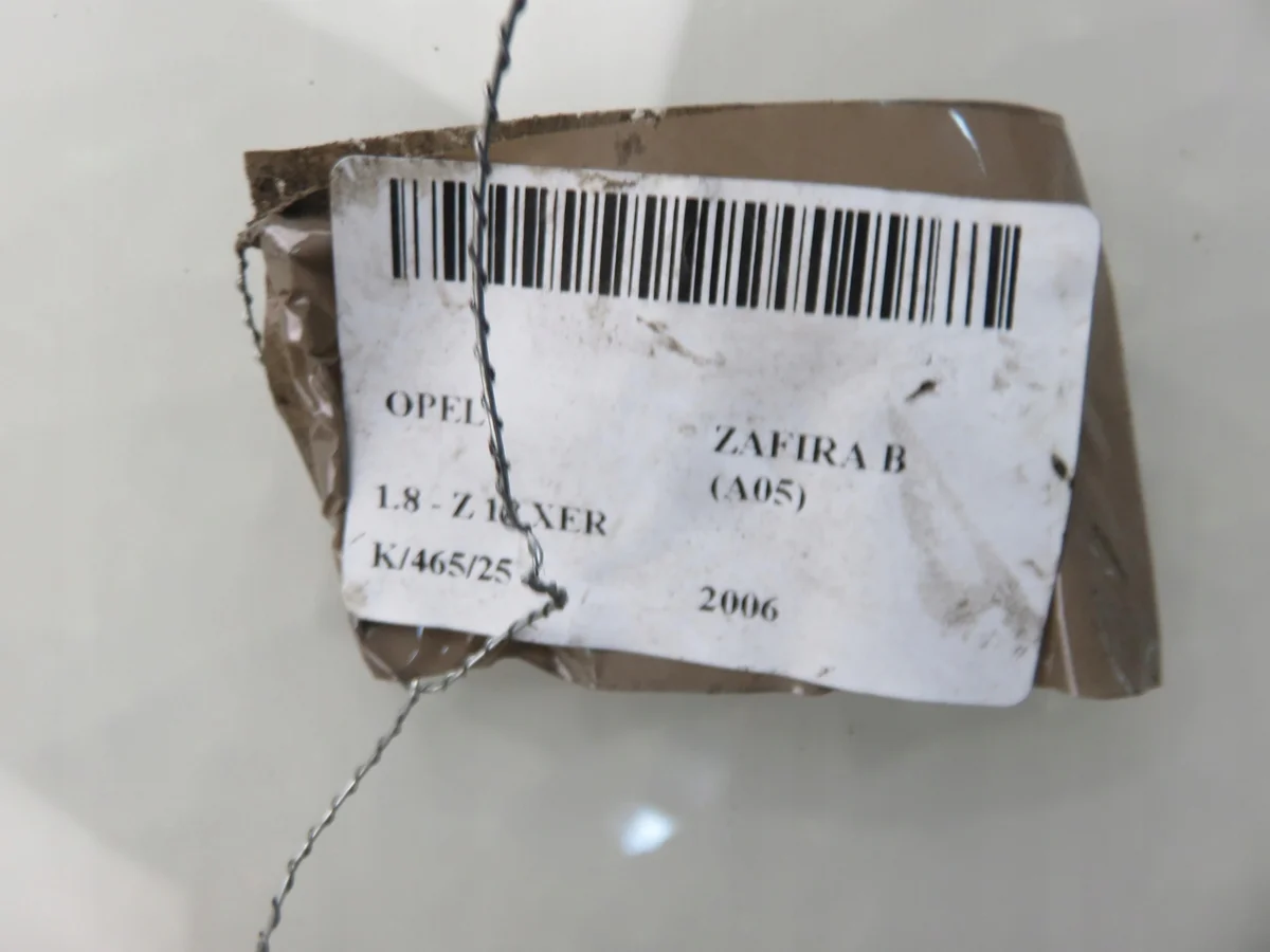 Pompe à carburant Opel Zafira B 1.8 M1074561-13129982