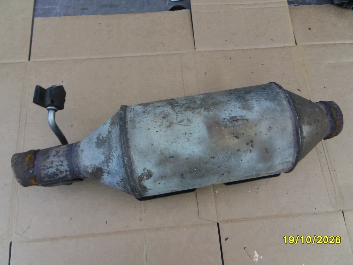 VW T5 Multivan DPF Filter Housing KBA17039 image 5