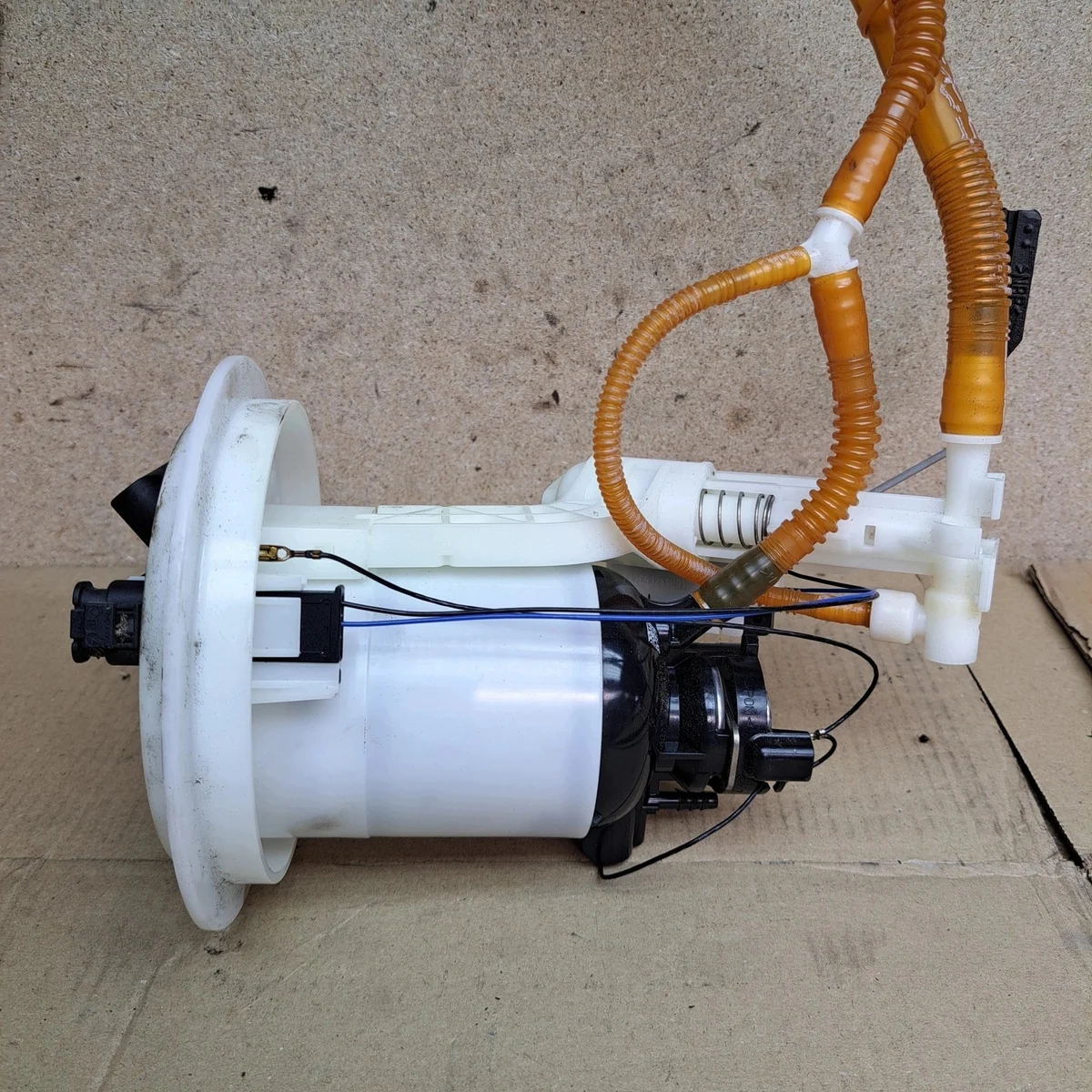 Pompe carburant Mercedes Classe E W212 A2184700694 7121457