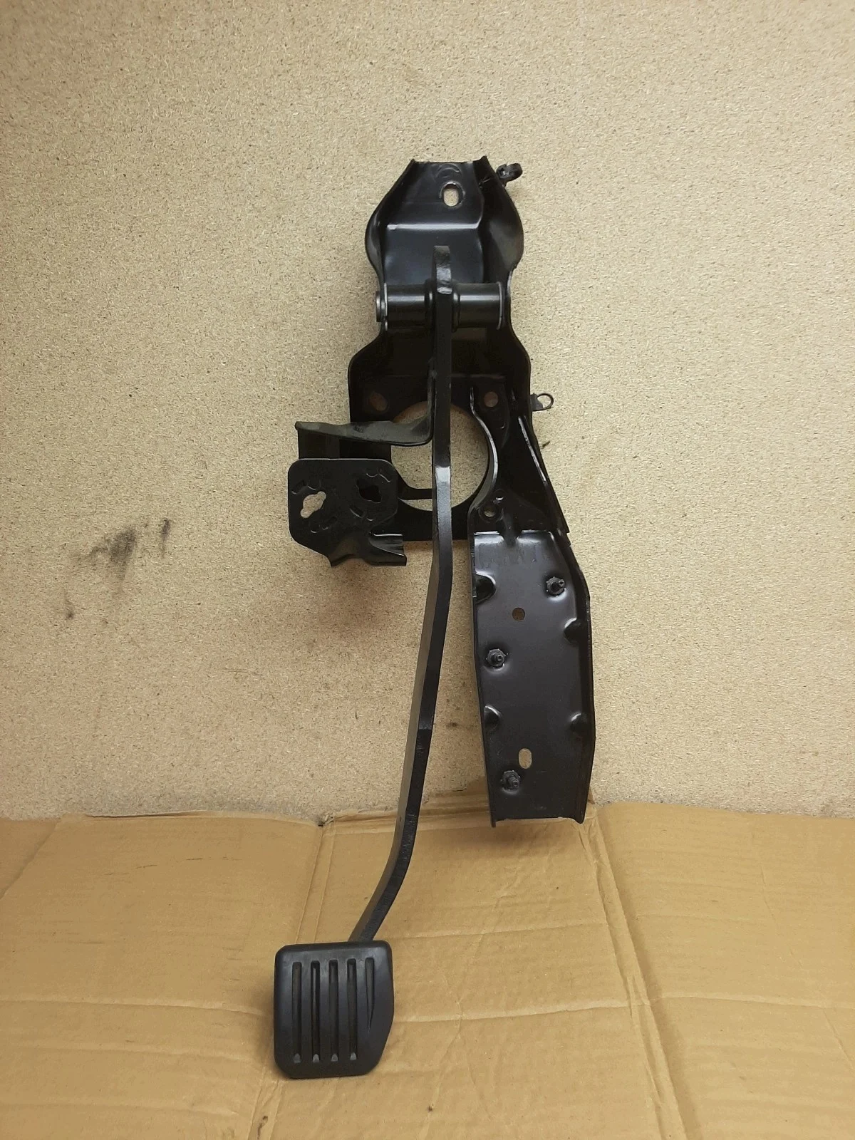 Polkimen poljin Ford Mondeo mk4 7120668