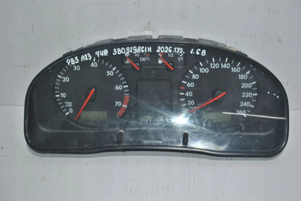 Mittaristo Volkswagen Passat B5 3B0919861H