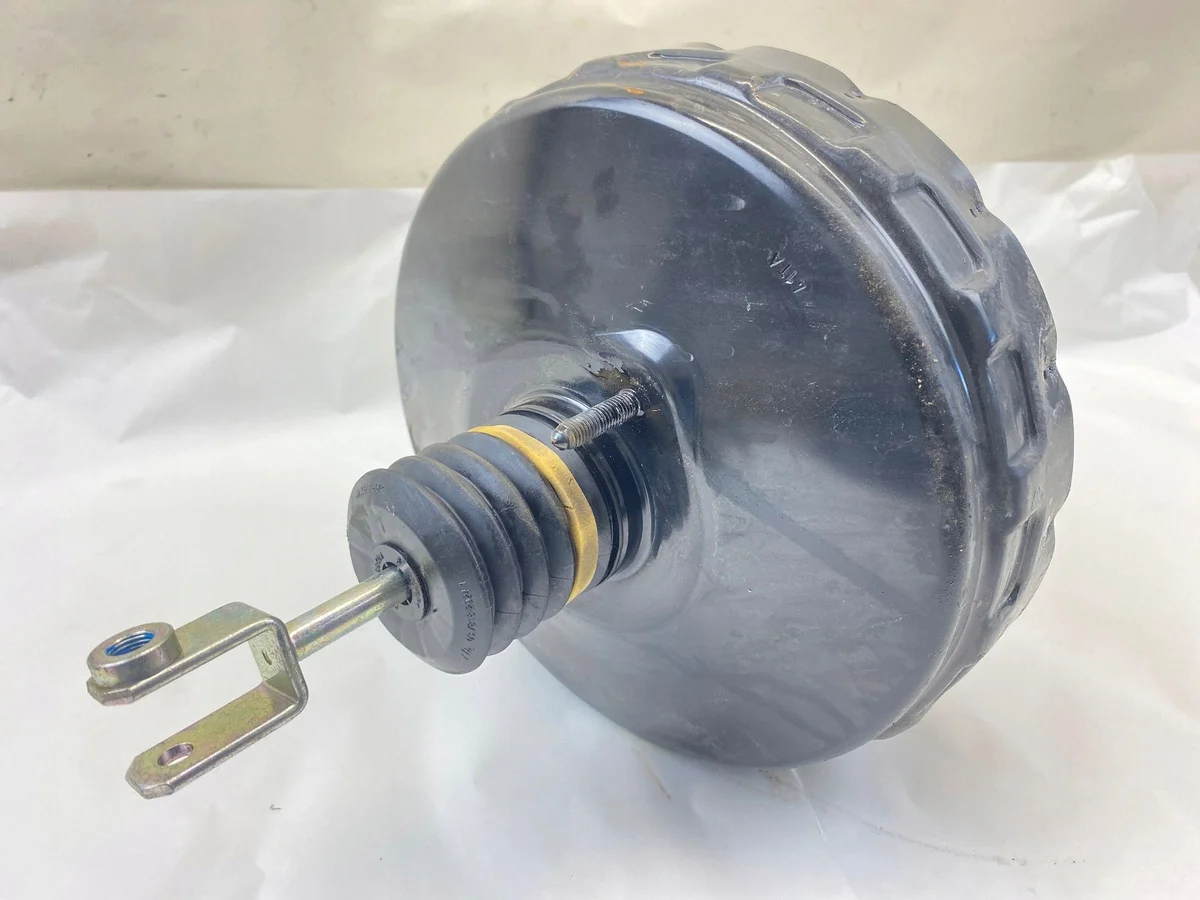 Servofreno Mercedes CLS W218 A2124302030