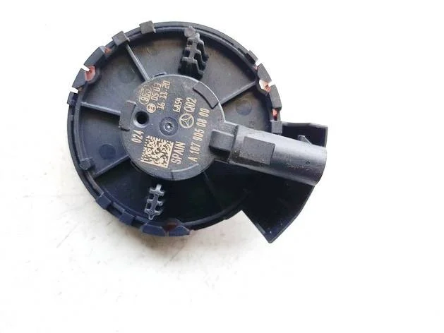 Mercedes-Benz CLA-Class Airbag Sensor A1679050800