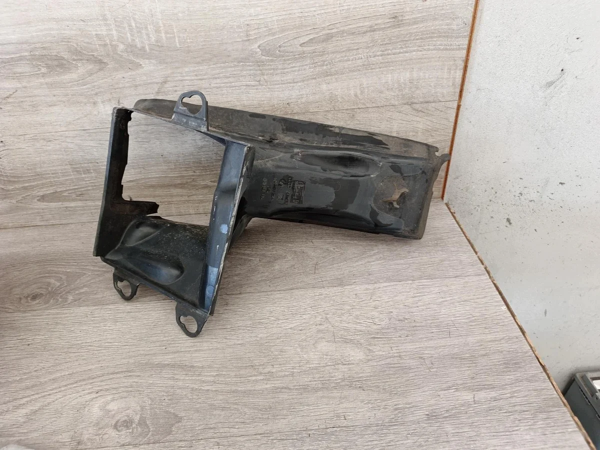 Audi A6 C6 Air Duct 4F0145334