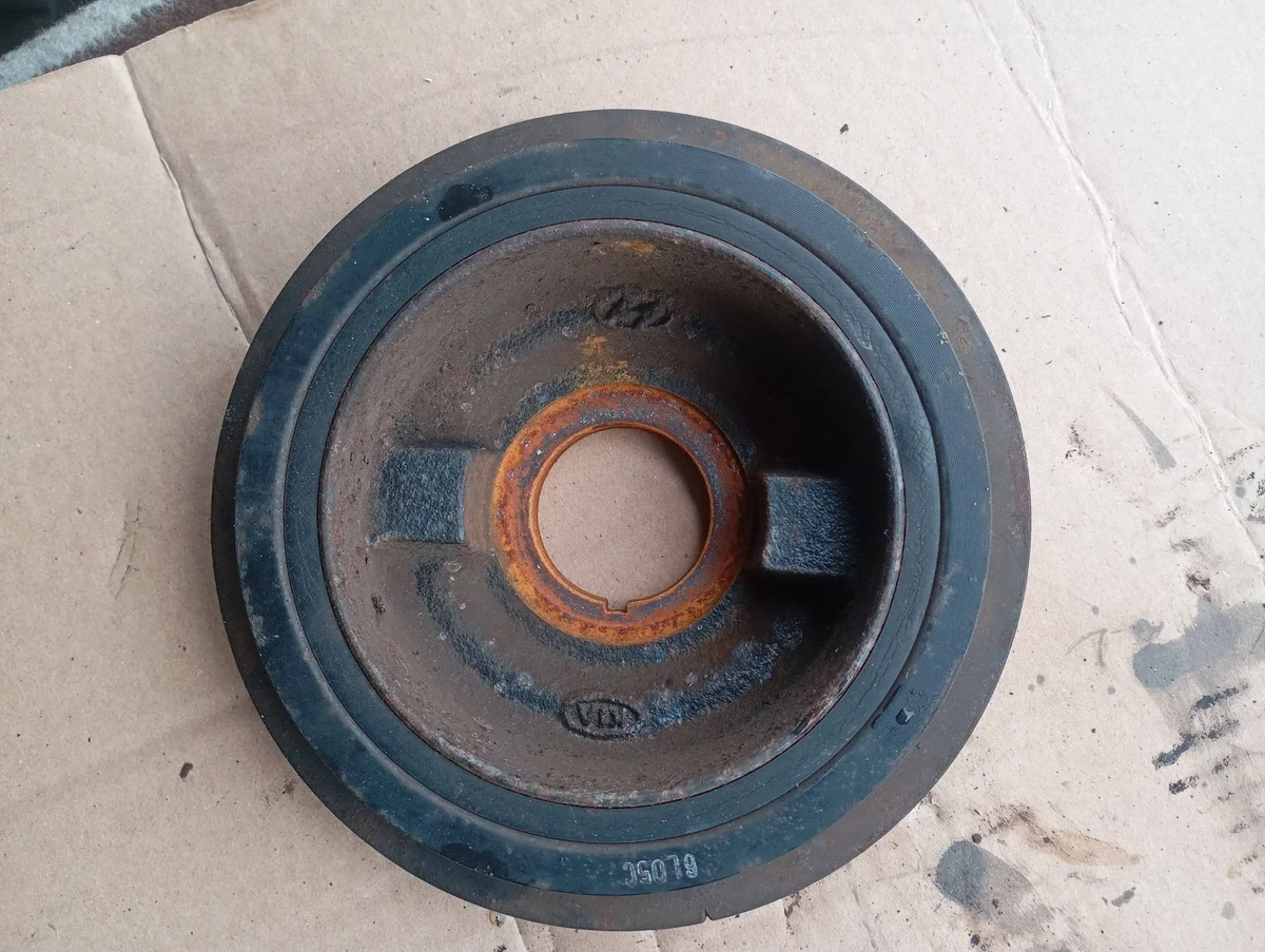 Rueda polea cigüeñal Kia Carnival Sedona II 6L05C