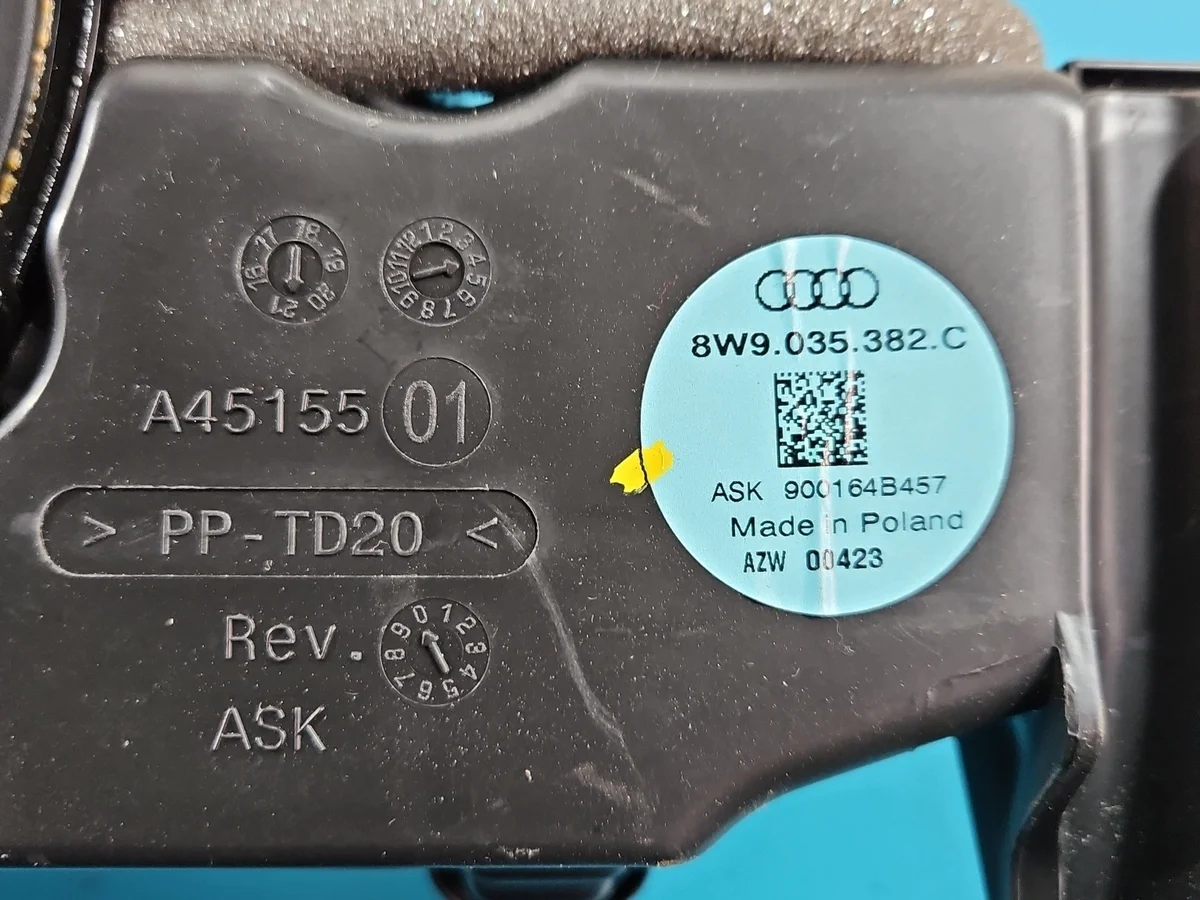 Audi A5 F5 subwoofer 8W9035382C