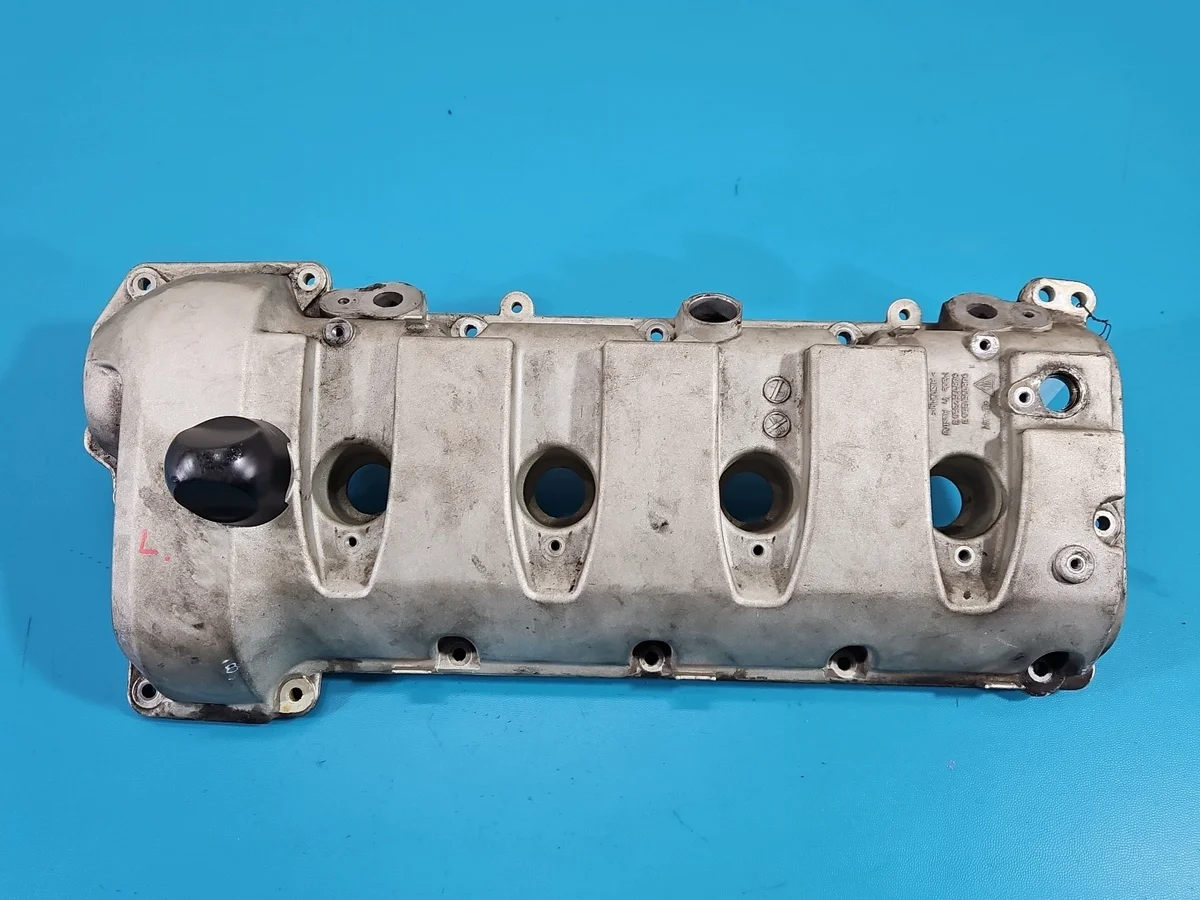 Ventildeckel Porsche Cayenne 9P 4.8 V8 94810513603