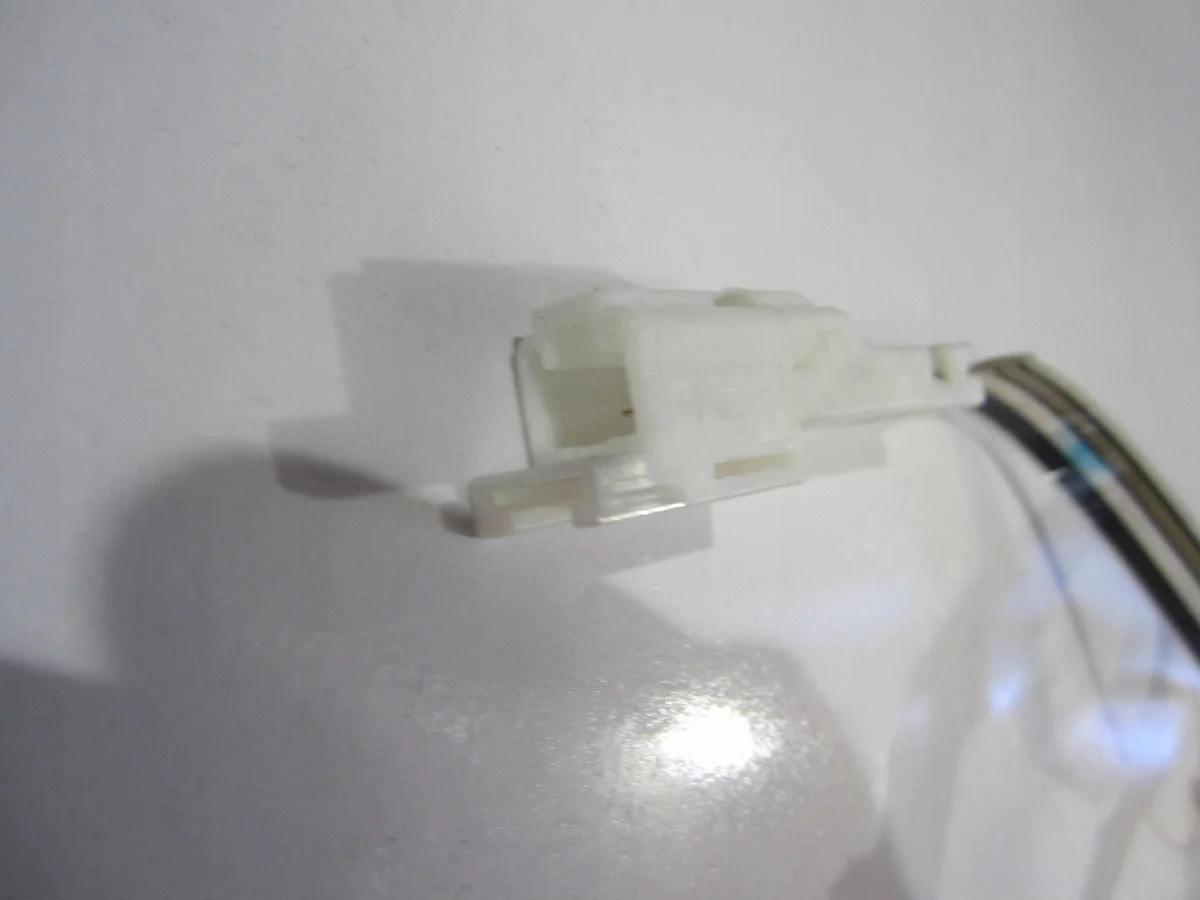 Seat Occupancy Sensor Mazda CX-5 I COE7547 image 4