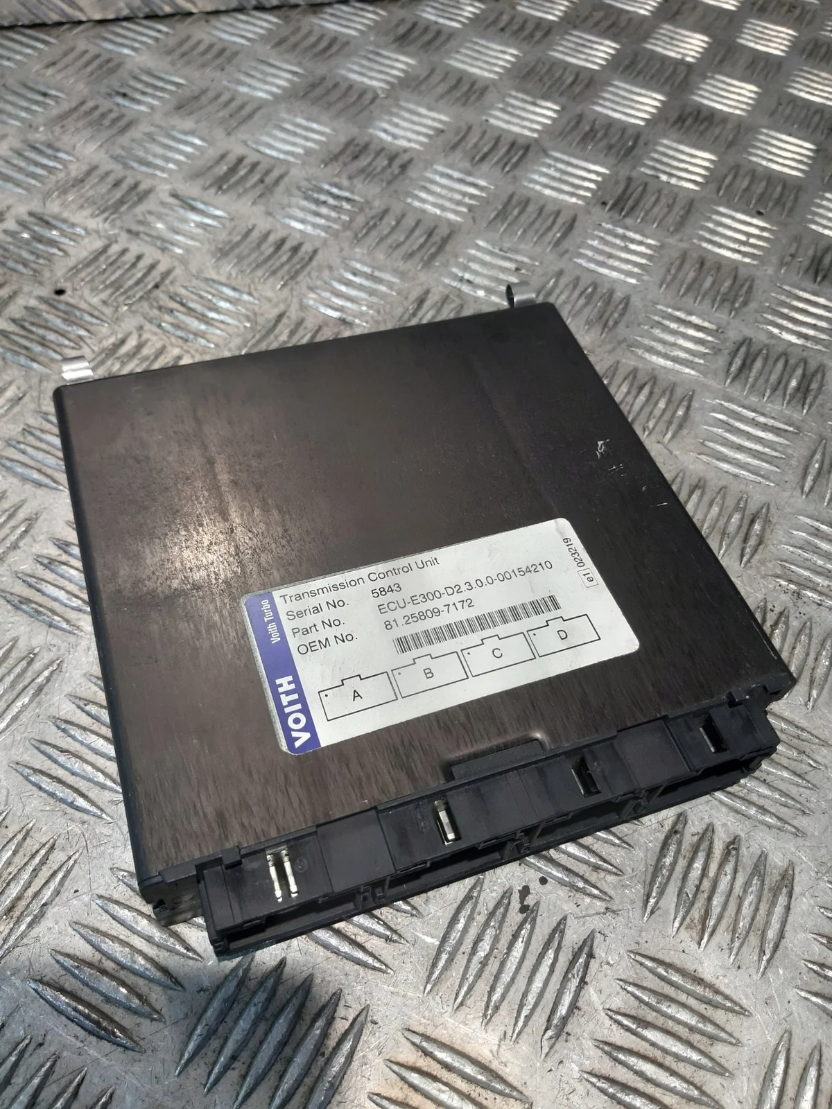 Gearbox Control Unit Renault ECU-E300-D2.3.0.0-00154210