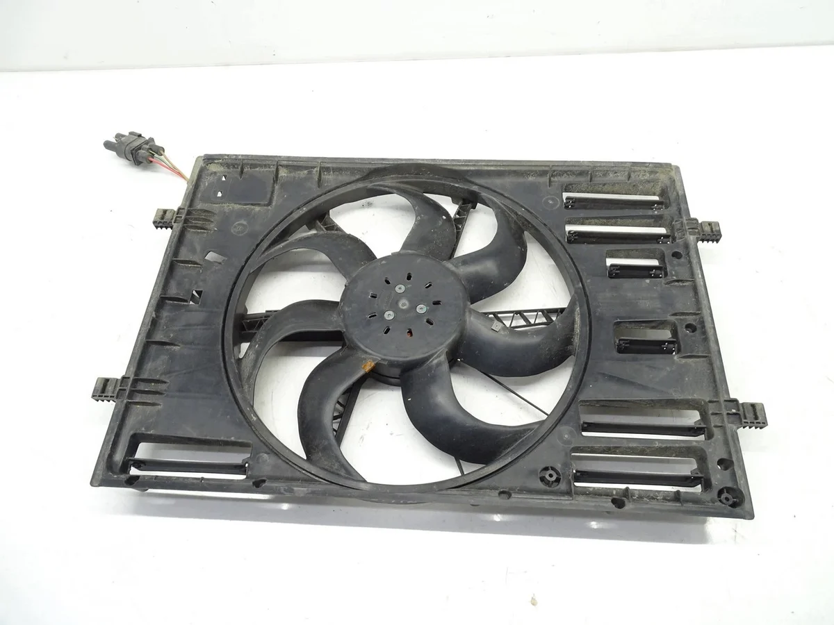 Ventilador Radiador Audi A3 Q3 VW Golf VII T-Roc 5Q0121203DE