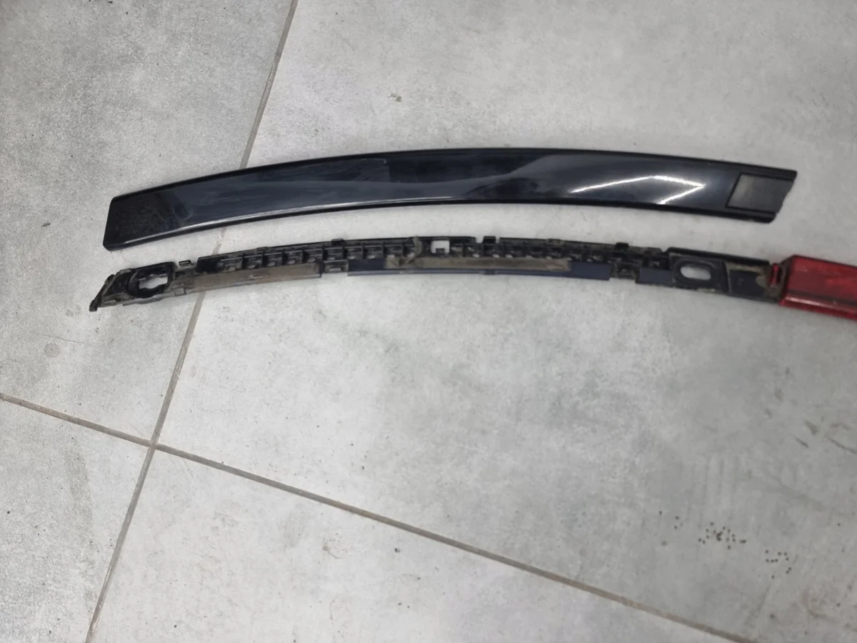 Lexus RC 8157024070 Additional Stop Lamp image 3