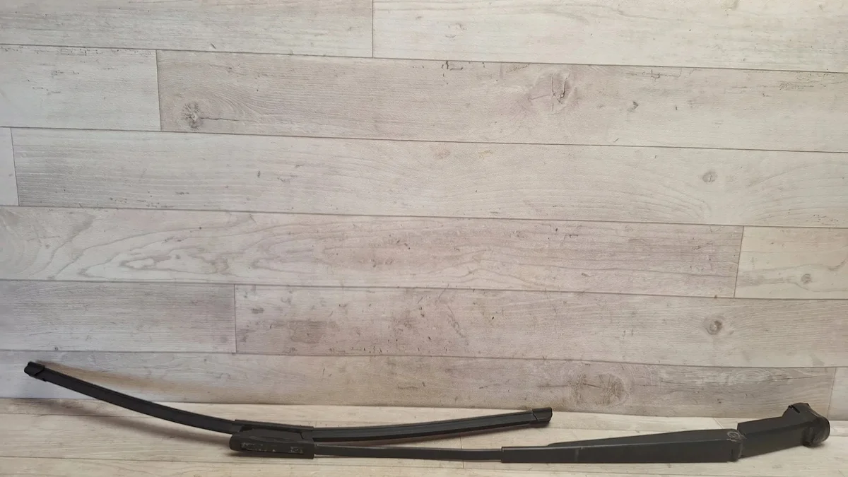 Wiper Arm Right Citroen C4 Picasso 9686640480