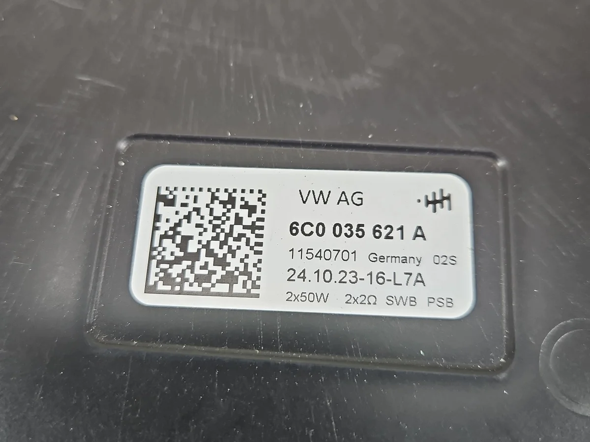 Volkswagen T-Roc subwoofer 6C0035621A
