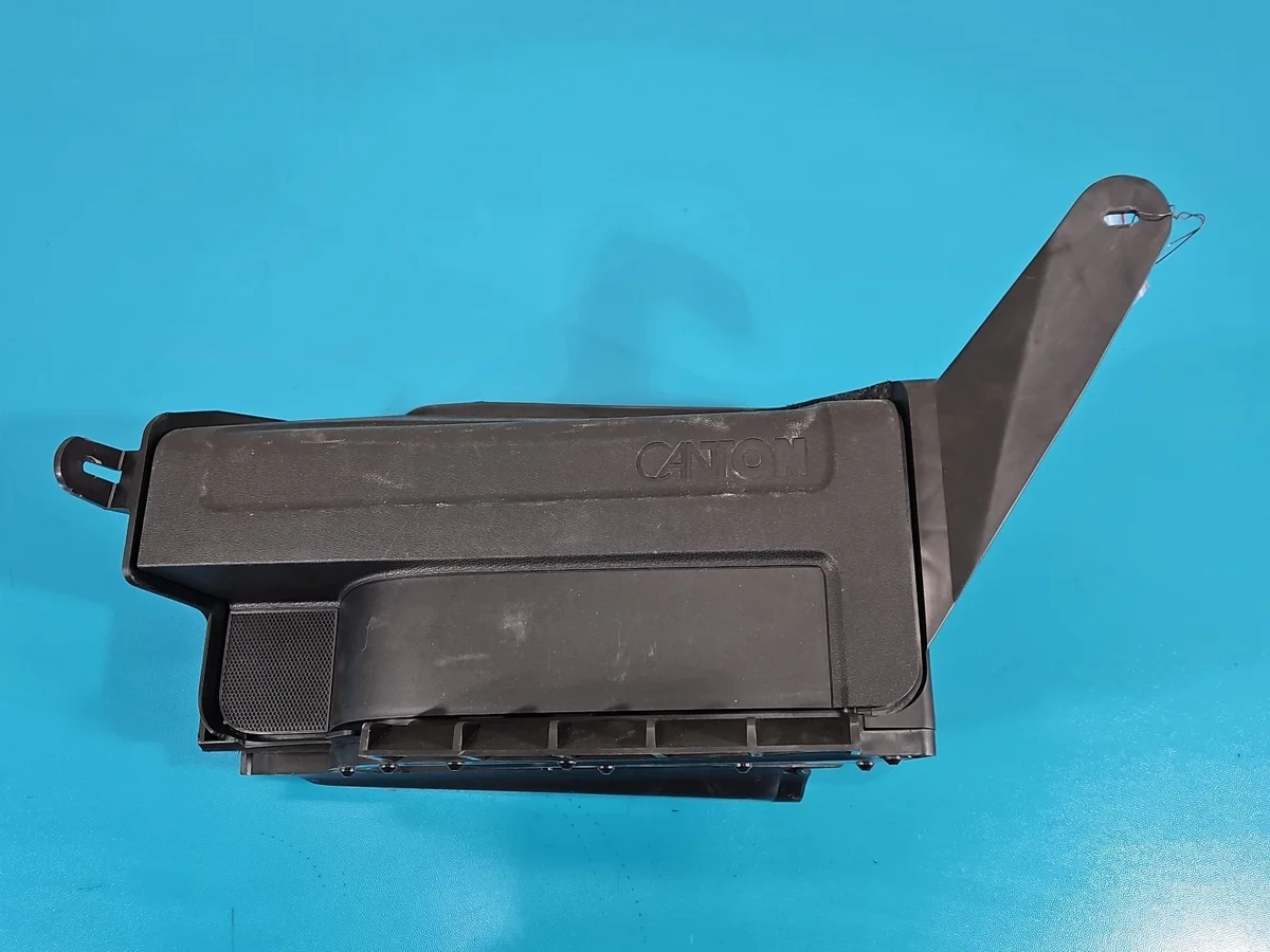 Subwoofer Skoda Octavia III 5E0035412