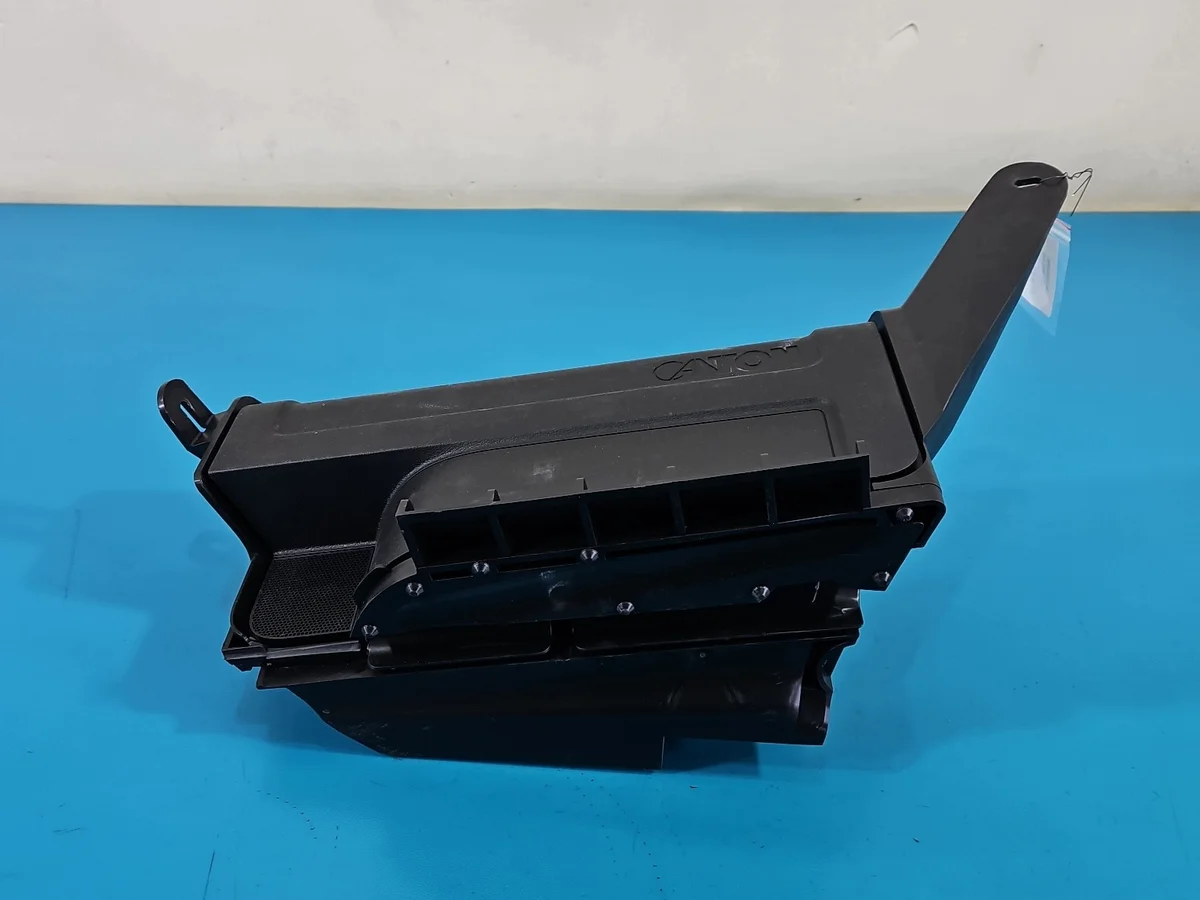 Subwoofer Skoda Octavia III 5E0035412