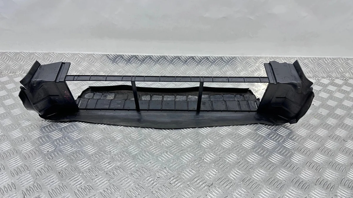 Ilmanohjain Mercedes-Benz CLA C117 A2465051530