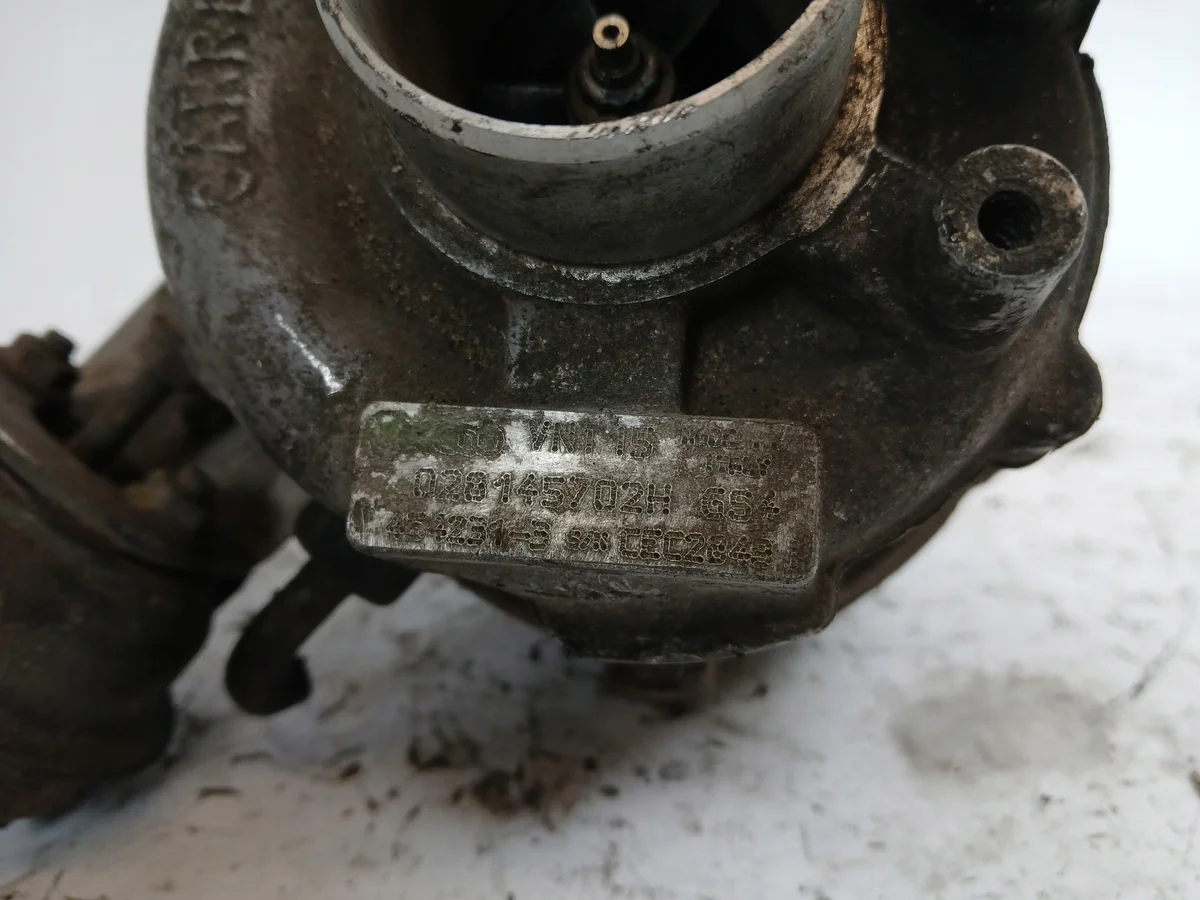 Turbolaturi 028145702H VW Passat Audi A6