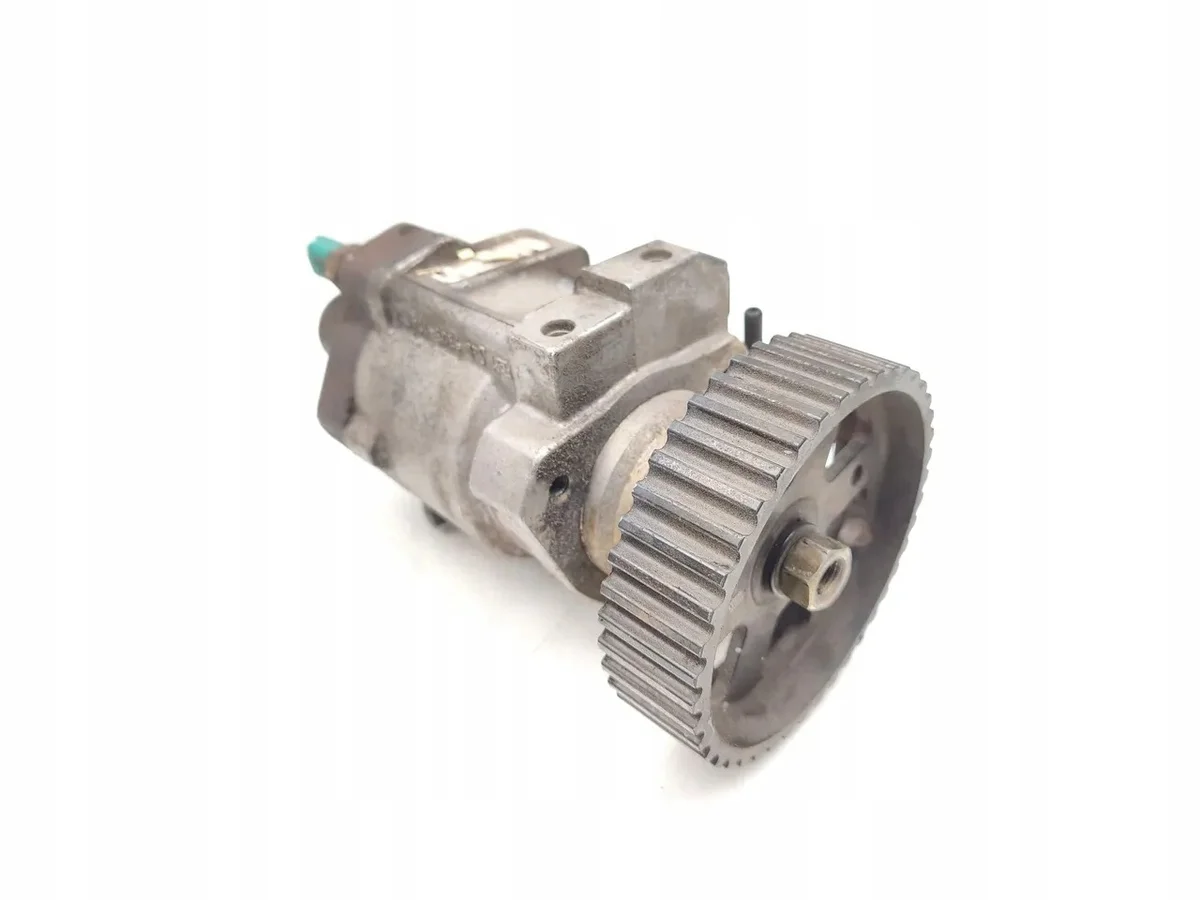 Insprutningspump Kia Carnival 33100-4X700 2001-2006